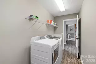 201 Midway Park Ln, Taylorsville, NC 28681 - Photo 36