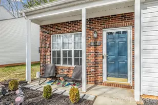 126 Rhett Ct, Fort Mill, SC 29715 - Photo 2