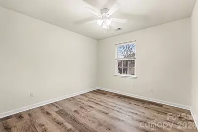 7515 Woodknoll Drive, Charlotte, NC 28217 - Photo 14