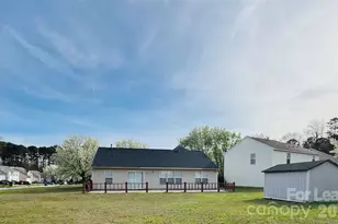 1725 Prism Pl, Kannapolis, NC 28083 - Photo 2