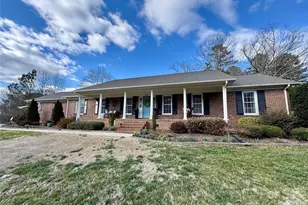 2809 Twinfield Dr, Concord, NC 28025 - Photo 2