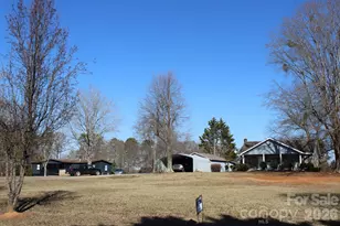 1943 Big Island Rd, Rutherfordton, NC 28139 - Photo 4