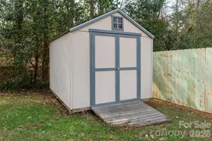 3932 Slagle Dr, Charlotte, NC 28215 - Photo 24