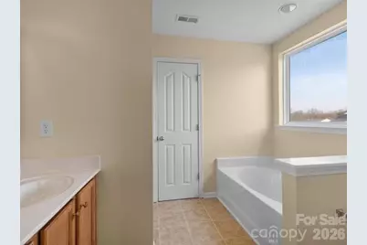 8212 Weeping Fig Lane, Charlotte, NC 28215 - Photo 12