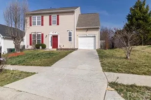 8212 Weeping Fig Ln, Charlotte, NC 28215 - Photo 1