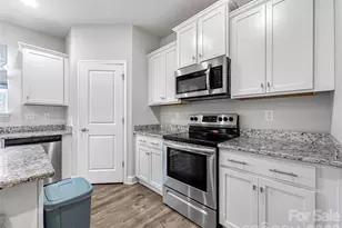 211 Macon Dr, Statesville, NC 28625 - Photo 16