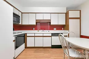 1904 Abbey Cir, Asheville, NC 28805 - Photo 8