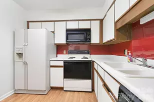 1904 Abbey Cir, Asheville, NC 28805 - Photo 10