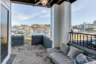 18695 Vineyard Point Ln, Cornelius, NC 28031 - Photo 2