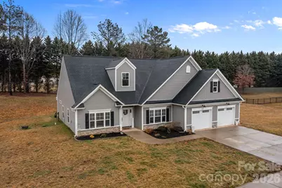 124 Falls Leaf Drive, Troutman, NC 28166 - Photo 2