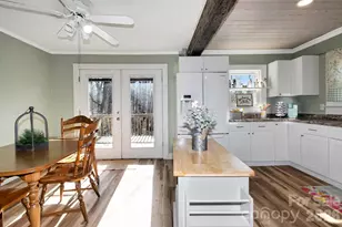 1009 Trogdon Ave, North Wilkesboro, NC 28659 - Photo 4