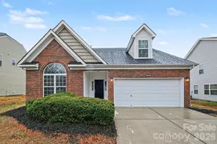 11225 Amherst Glen Dr, Charlotte, NC 28213 - Photo 2