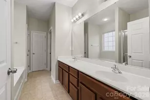 11225 Amherst Glen Dr, Charlotte, NC 28213 - Photo 28