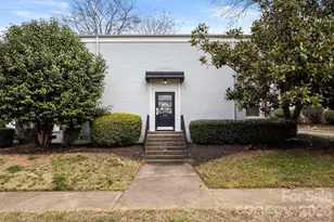 212 Wakefield Dr, Charlotte, NC 28209 - Photo 2