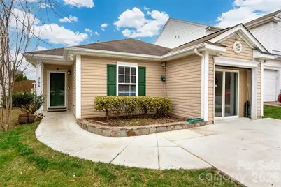 2106 Buckleigh Drive, Charlotte, NC 28215 - Photo 2