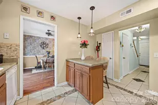 3126 Heathstead Place, Charlotte, NC 28210 - Photo 2