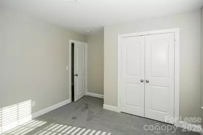 10414 Kempsford Drive, Charlotte, NC 28262 - Photo 12