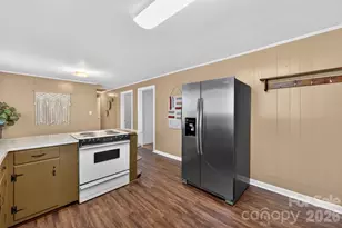 1708 Emmanuel Church Rd, Conover, NC 28613 - Photo 10