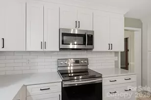 9918 Ridgemore Dr, Charlotte, NC 28277 - Photo 14