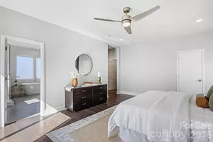 242 Coxe Ave, Charlotte, NC 28208 - Photo 12