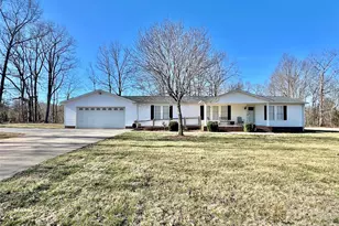 214 Heritage Cir, Taylorsville, NC 28681 - Photo 2