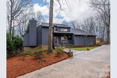 5232 Begonia Drive, Charlotte, NC 28215 - Photo 2