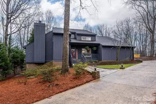 5232 Begonia Dr, Charlotte, NC 28215 - Photo 2