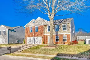 148 Farm Springs Dr, Mount Holly, NC 28120 - Photo 2