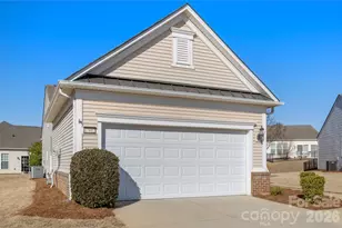 17412 Hawks View Dr, Indian Land, SC 29707 - Photo 2