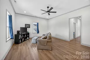 723 Dale Earnhardt Blvd, Kannapolis, NC 28081 - Photo 10