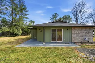 714 Farmington Cir, Hendersonville, NC 28739 - Photo 4