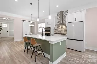 1027 Masefield Ave, Matthews, NC 28105 - Photo 4