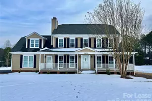 8010 Silver Maple Ln, Mint Hill, NC 28227 - Photo 2