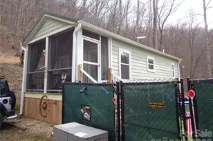 73 Bear Oat Trl, Franklin, NC 28734 - Photo 2