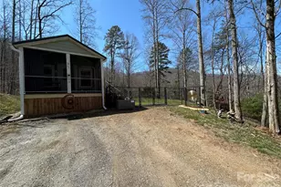 73 Bear Oat Trl, Franklin, NC 28734 - Photo 4