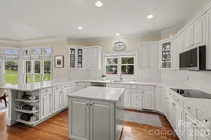 6919 Seton House Ln, Charlotte, NC 28277 - Photo 8