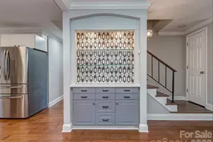 7000 Valley Haven Dr, Charlotte, NC 28211 - Photo 4