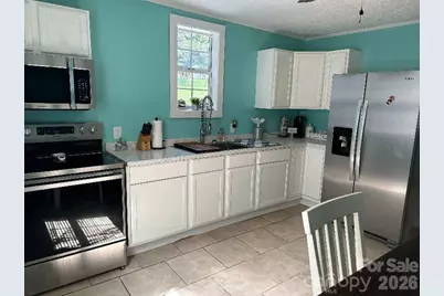 48 Circle Lane, Marion, NC 28752 - Photo 2