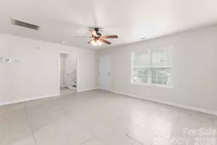 5152 Brooktree Dr, Charlotte, NC 28208 - Photo 4