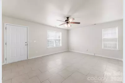 5152 Brooktree Drive, Charlotte, NC 28208 - Photo 2