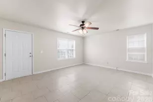 5152 Brooktree Dr, Charlotte, NC 28208 - Photo 2