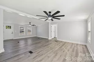 10372 Turnplow Dr, Davidson, NC 28036 - Photo 8