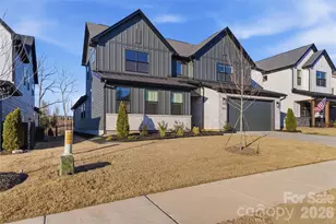 166 Windy Dell Dr, Tega Cay, SC 29708 - Photo 2