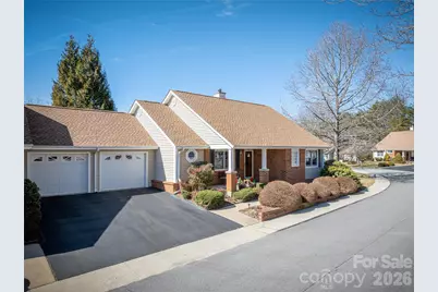1107 Citation Circle, Hendersonville, NC 28739 - Photo 2