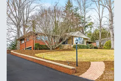 8 N Oak Forest Drive, Asheville, NC 28803 - Photo 2