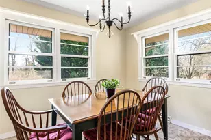 8 N Oak Forest Dr, Asheville, NC 28803 - Photo 18