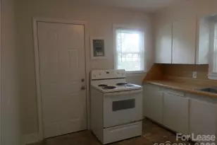 1701 Washington Ave, Charlotte, NC 28216 - Photo 8