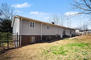 1140 Knollwood Dr, Claremont, NC 28610 - Photo 28