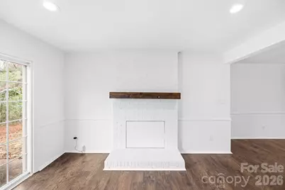 6924 Woodfield Drive, Charlotte, NC 28215 - Photo 10