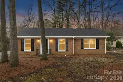 6924 Woodfield Drive, Charlotte, NC 28215 - Photo 2